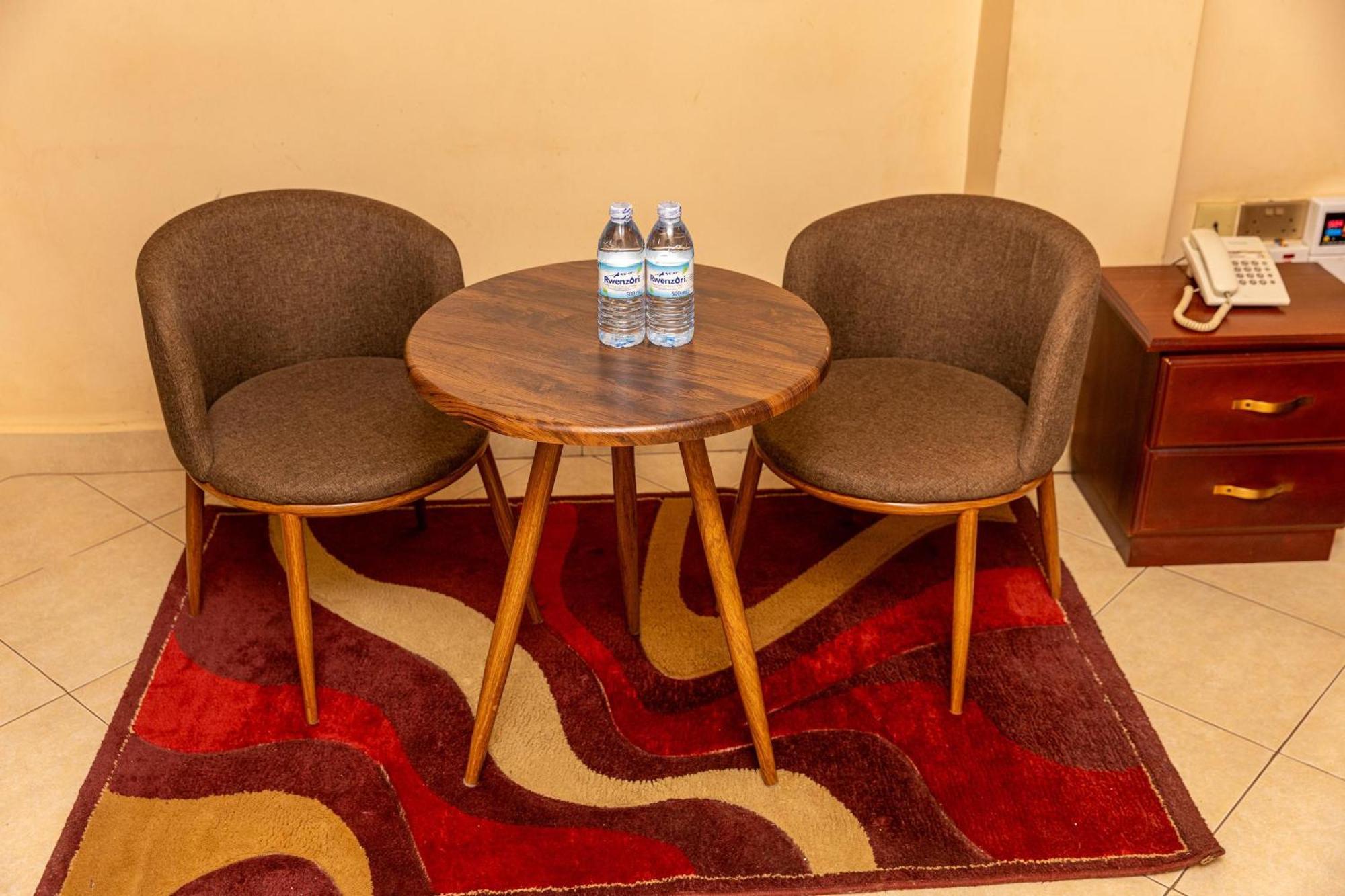 Ss Hotel Kampala Dış mekan fotoğraf